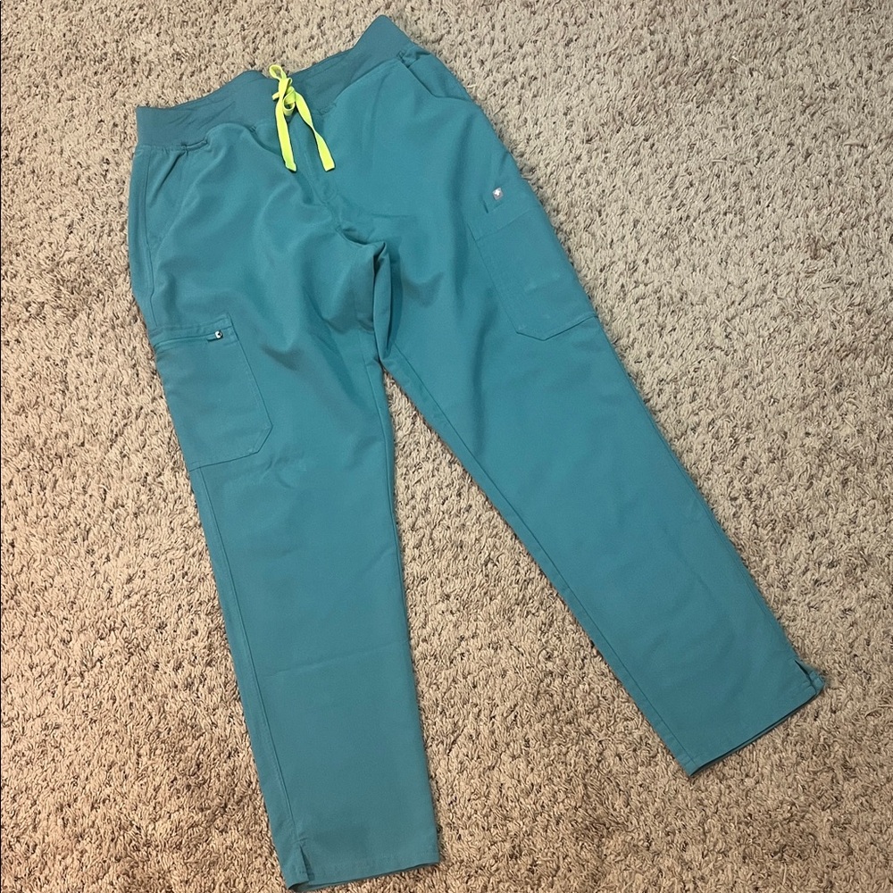 FIGS Women's High Waisted Yola Skinny Scrub Pants - Picture 6 of 10